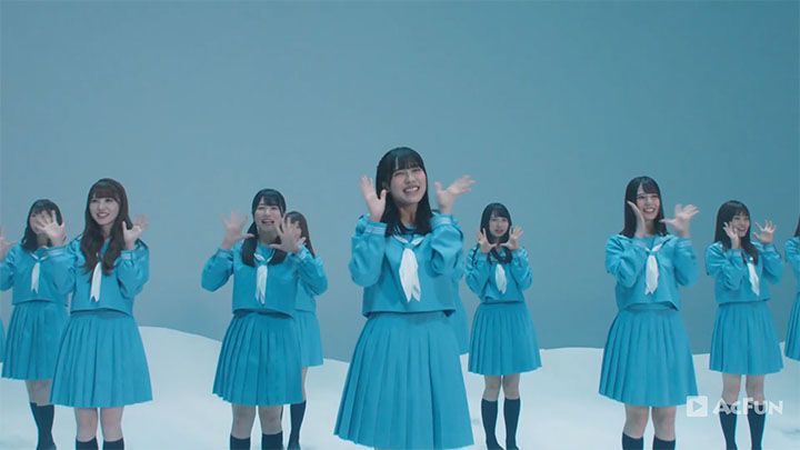 日向坂46 アイドル衣装 1stアルバム『ひなたざか』リード曲「アザト