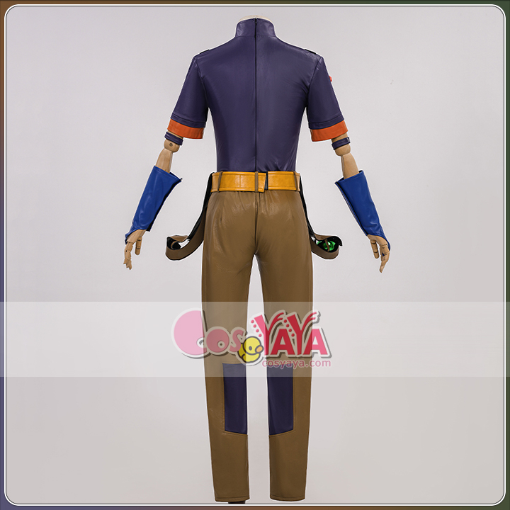 Gyro Zeppeli cosplay