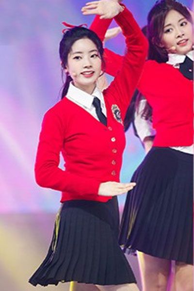 TWICE ツウィ 韓国制服 JK 女子高生 KPOP ダンス服 ダヒョン テレビ